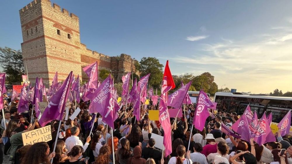 Kadın Cinayetleri Politiktir.