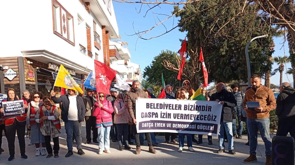 Datça'da Van Belediyesine Kayyum Atanması Protesto Edildi