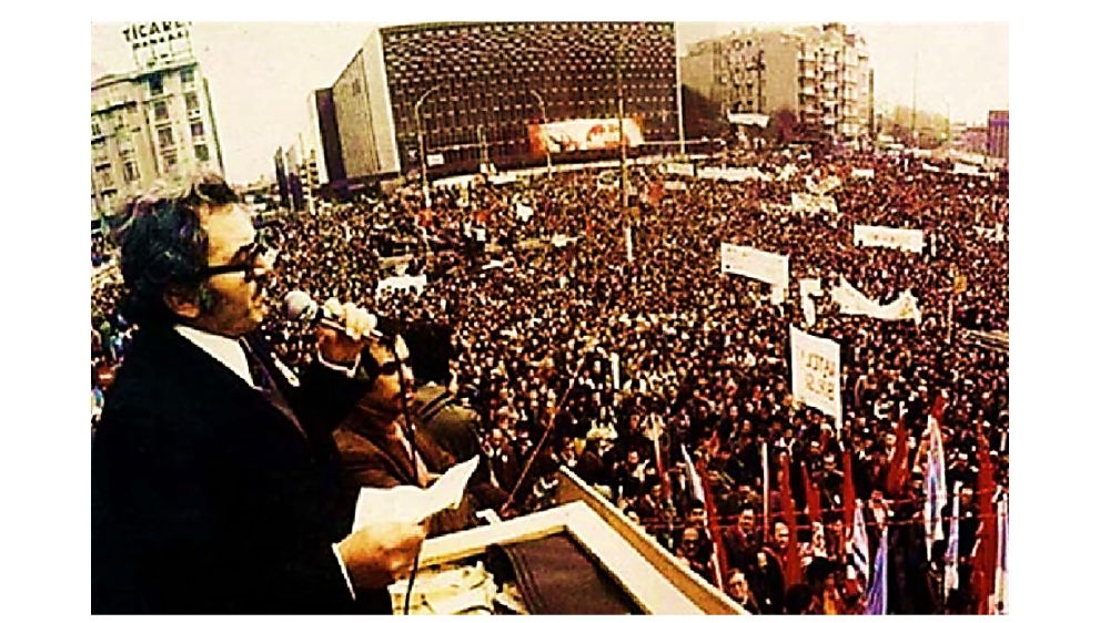 Bilenler bilmeyenlere anlatsın diye