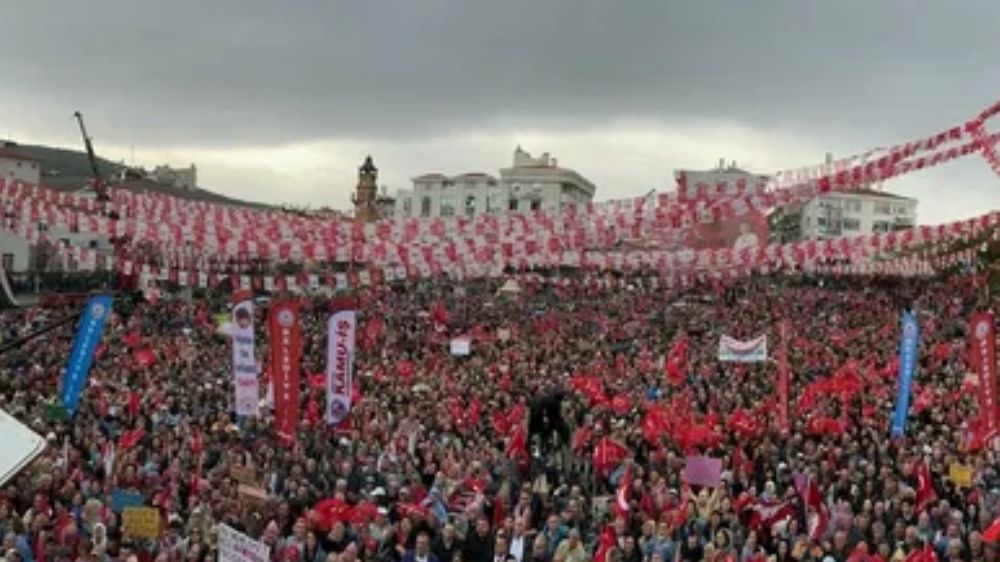 CHP'nin Sıkıştığı Alan