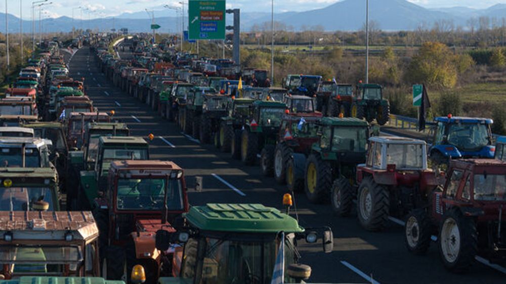 Komşuda Piyasacı Tarım Politikasına karşı İsyan Var !