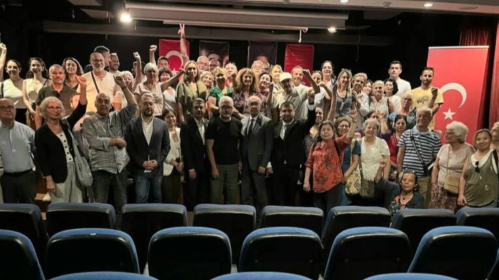 Datça Örgütünden CHP Yönetimine Güçlü Destek: “Özgür Özel’in Yanındayız”