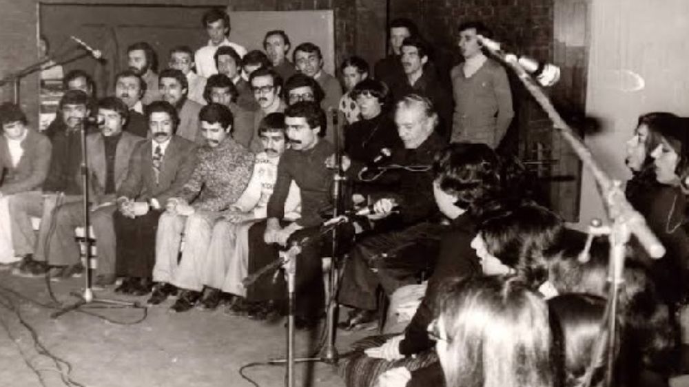  Dostlar Korosu Yarım Asırlık Yürüyüş